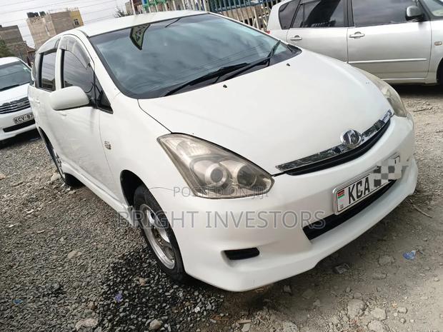 Toyota Wish 2010 White