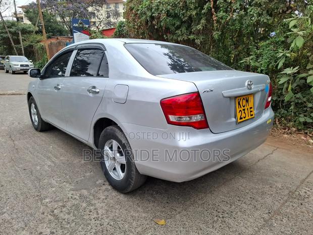 Toyota Axio 1.5 X 2WD 2011 Silver