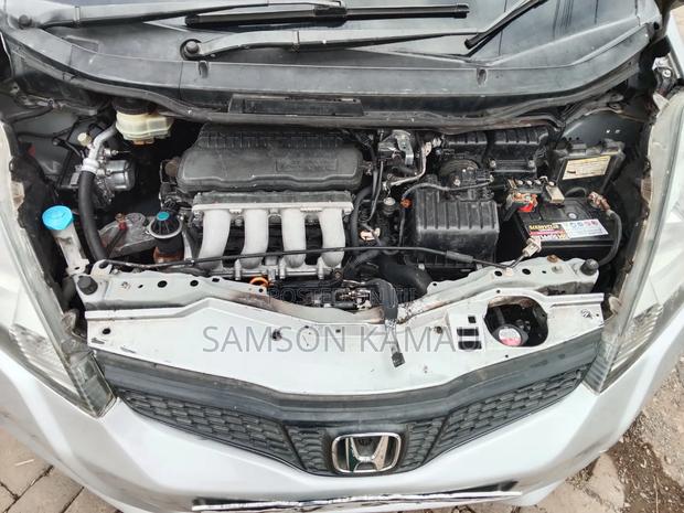 Honda Fit 2012 Silver