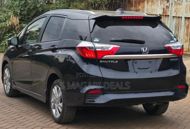 Honda Fit Shuttle 2019 Blue