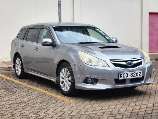 Subaru Legacy 2011 Silver