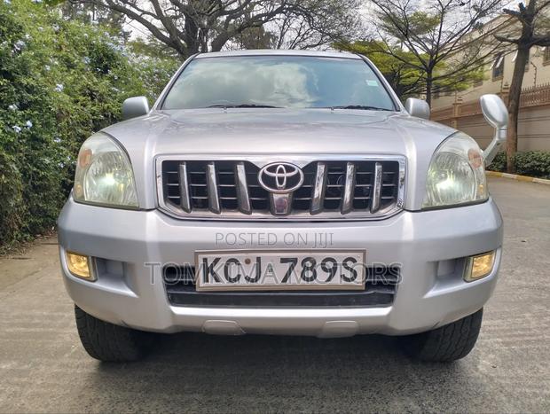 Toyota Land Cruiser Prado 2011 Silver