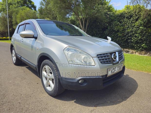Nissan Dualis 2012 Silver