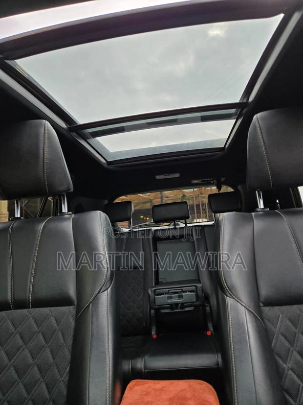 Toyota Harrier 2016