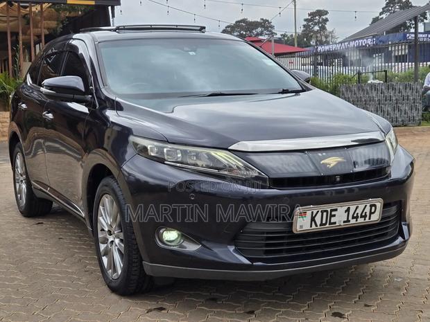 Toyota Harrier 2016
