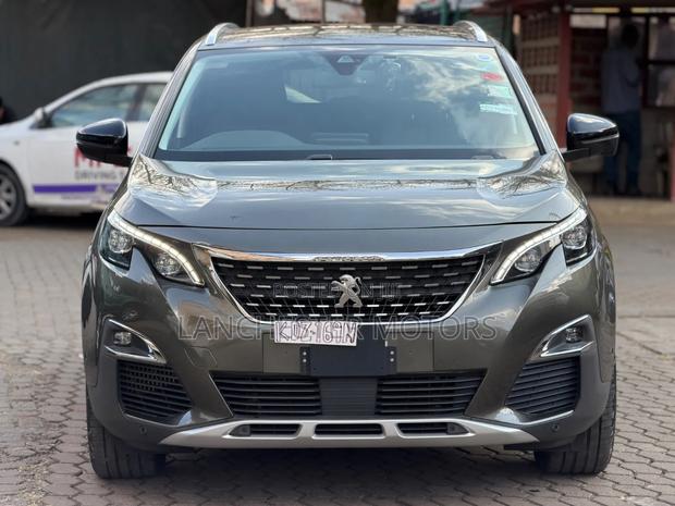 Peugeot 3008 2019 Green