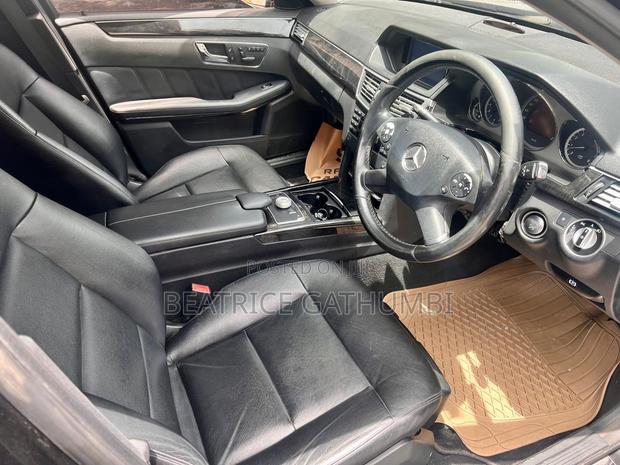 Mercedes-Benz E300 2010 Black