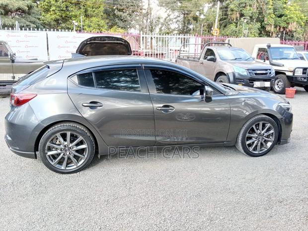 Mazda Axela 2017 Gray