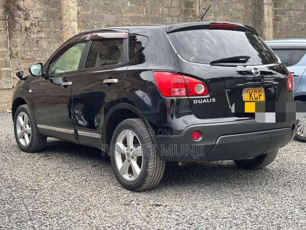 Nissan Dualis 2010 Black