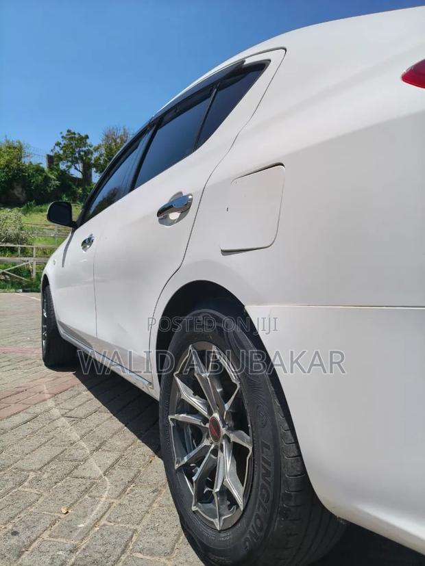 Nissan Latio 1.2 2016 White