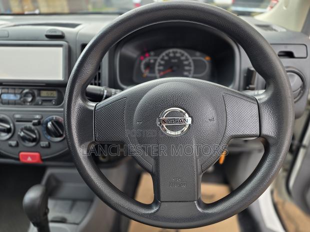 Nissan Advan 2016 White