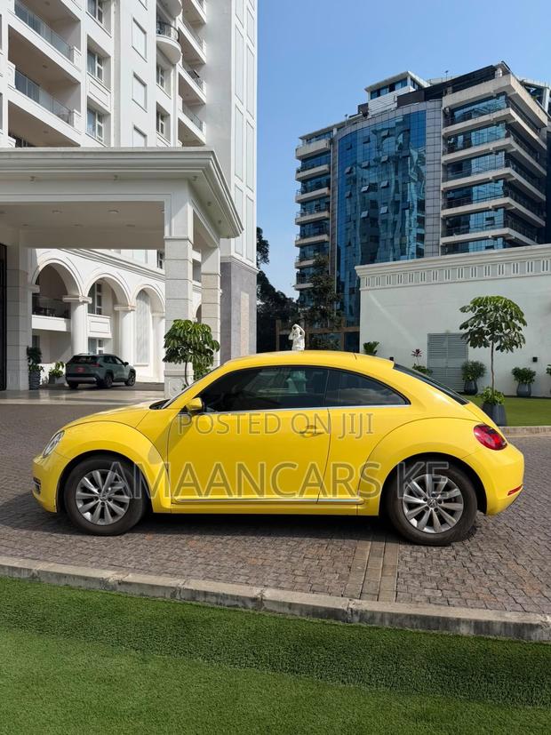 Volkswagen Beetle 2015 Yellow