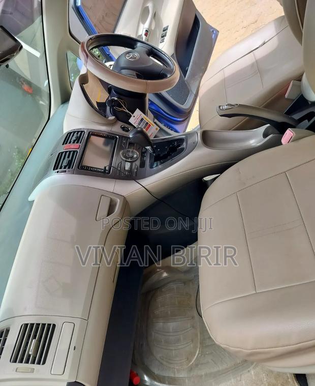Toyota Auris 2009 Blue