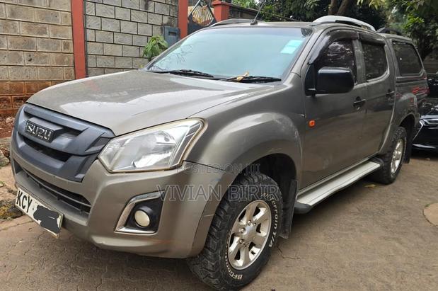 Isuzu D-MAX 2019 Gray