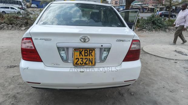 Toyota Corolla 2005 White
