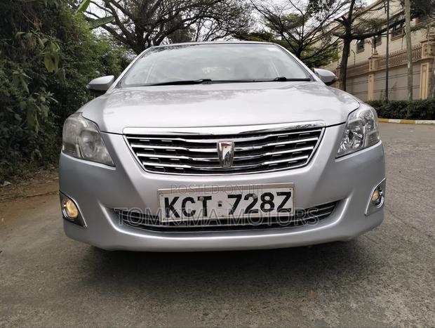 Toyota Premio 2013 Silver