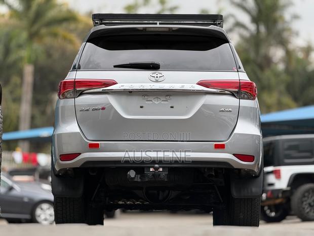 Toyota Fortuner 2019 Silver
