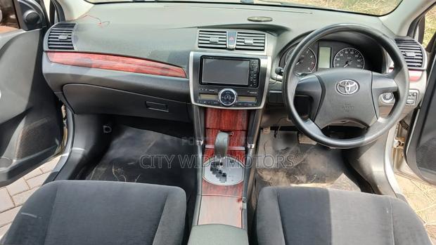 Toyota Premio 2008 Silver