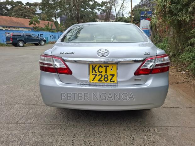 Toyota Premio 1.8 FWD 2013 Silver