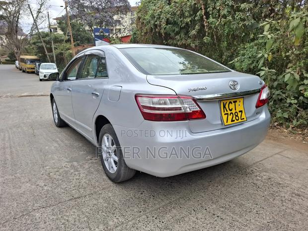 Toyota Premio 1.8 FWD 2013 Silver
