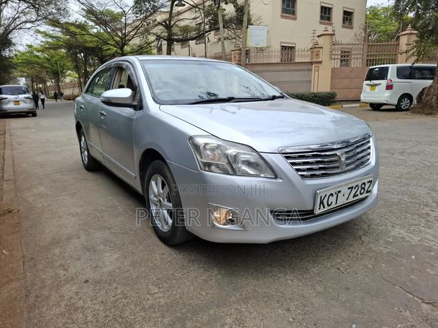 Toyota Premio 1.8 FWD 2013 Silver