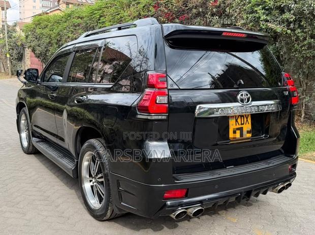Toyota Land Cruiser Prado 2.7 2020 Black