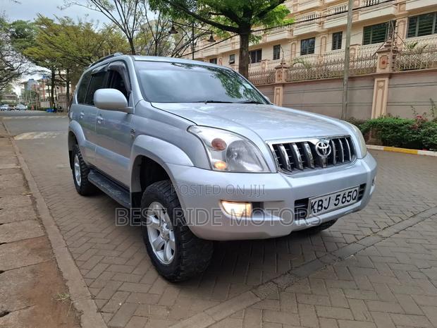 Toyota Land Cruiser Prado 3.0 D-4D 5dr 2005 Silver