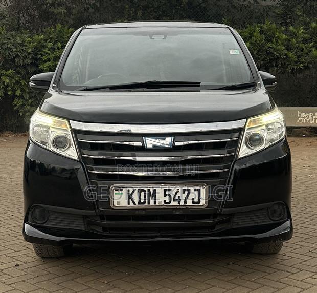 Toyota Noah 2016 Black