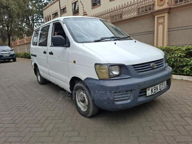 Toyota TownAce 2005 Off white