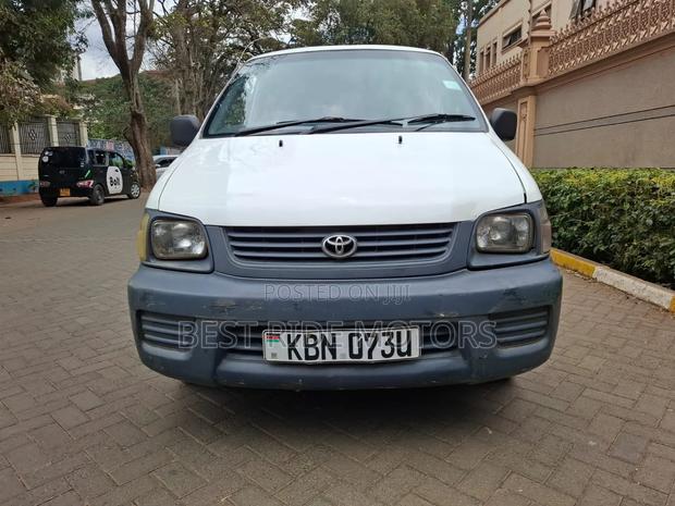 Toyota TownAce 2005 White