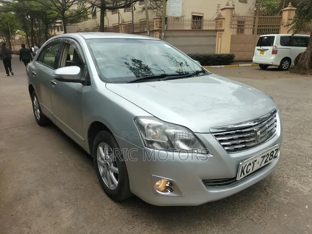 Toyota Premio 2011 Silver