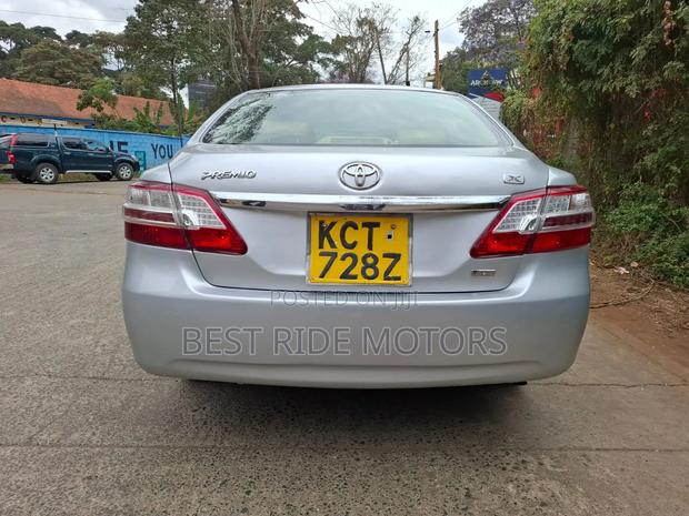 Toyota Premio 1.8 FWD 2013 Silver