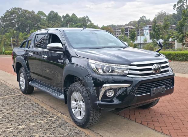 Toyota Hilux 2019 Black