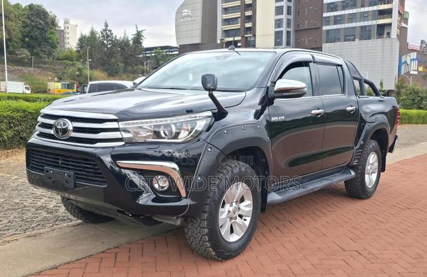 Toyota Hilux 2019 Black