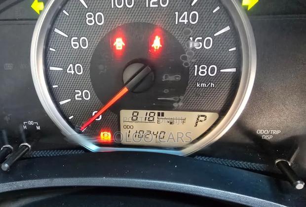 Toyota Axio 2014 Silver