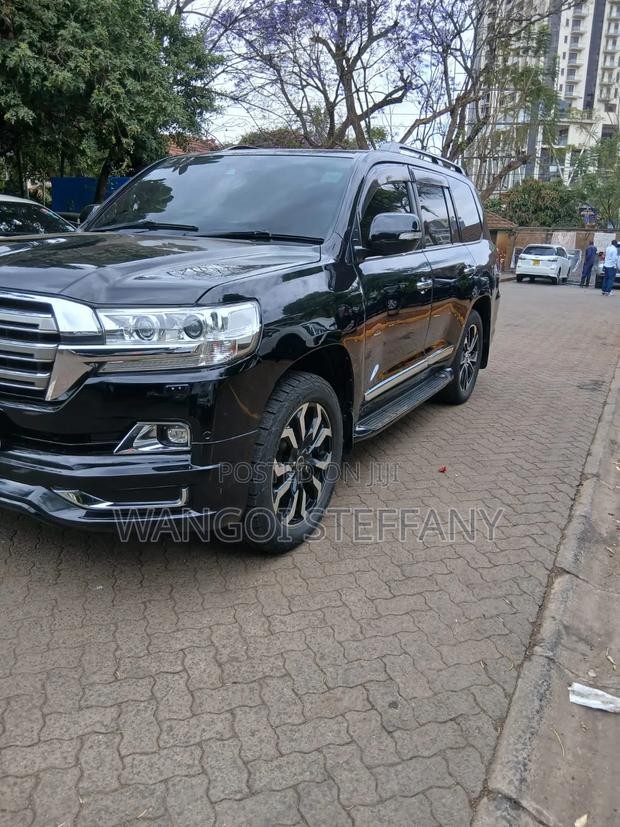 Toyota Land Cruiser 2016 Black