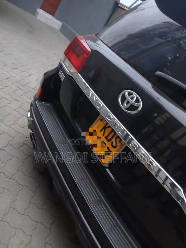 Toyota Land Cruiser 2016 Black