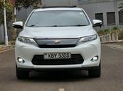 Toyota Harrier 2014 White for sale