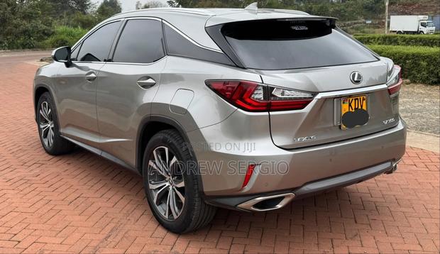 Lexus RX 300 4WD 2018 Silver