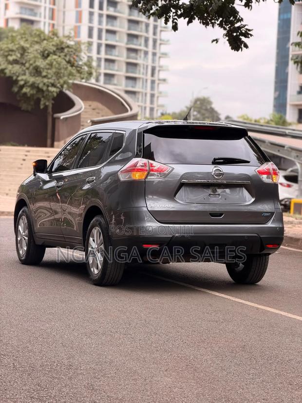 Nissan X-Trail 2015 Gray