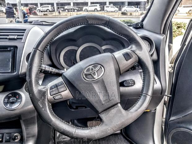 Toyota RAV4 2018 White