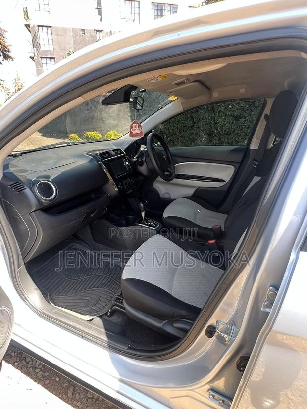 Mitsubishi Mirage ES 2017 Silver