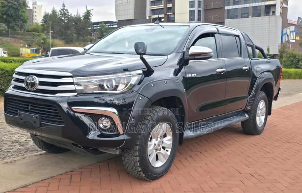 Toyota Hilux 2019 Black