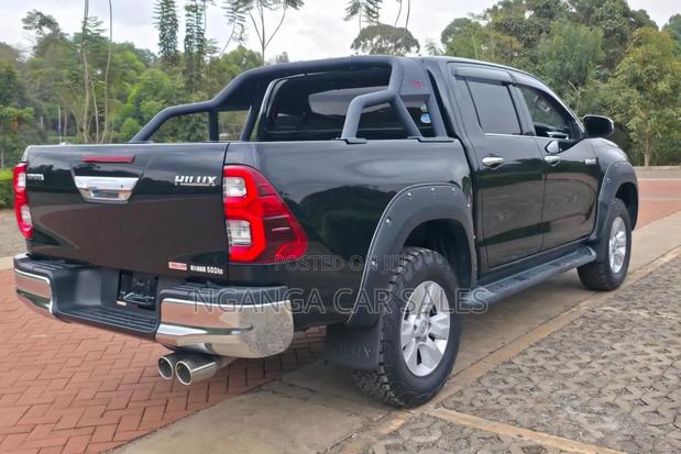 Toyota Hilux 2019 Black
