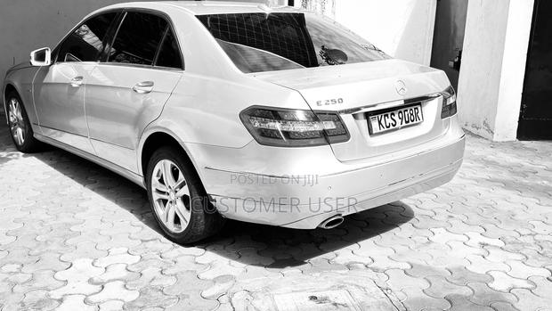 Mercedes-Benz E250 2011 Silver
