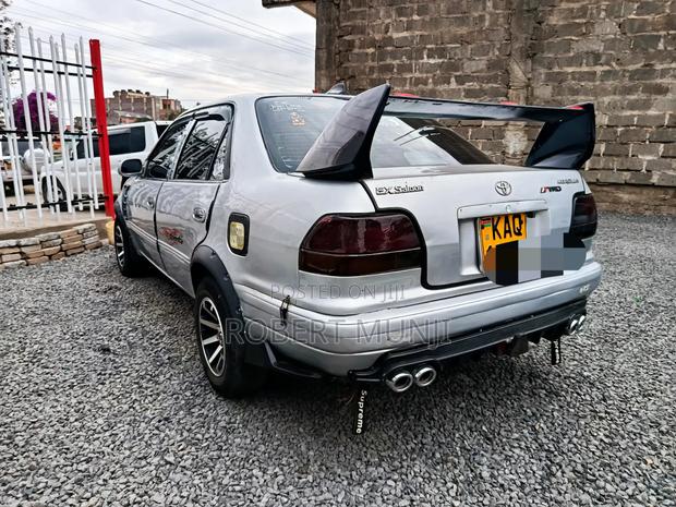 Toyota Corolla 2000