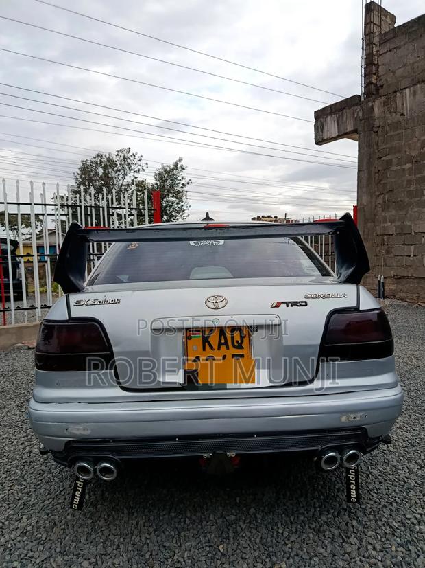 Toyota Corolla 2000