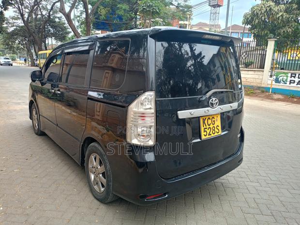 Toyota Voxy X L Edition 2WD 8-Seater 2009 Black