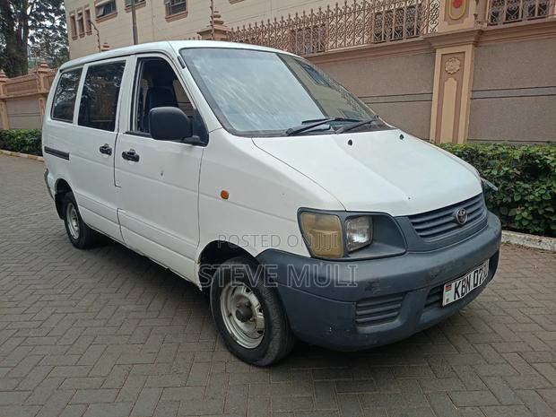 Toyota TownAce 2004 White