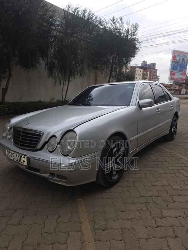 Mercedes-Benz E200 1998 Silver